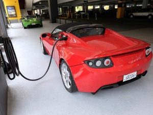 Tesla подарит патенты на электромобили своим конкурентам