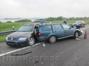 На трассе Брест-Минск в аварию попали пять автомобилей (фото)