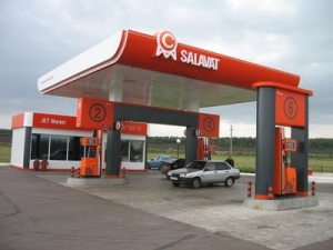 Слухи: завтра вновь может подорожать топливо — на 10%