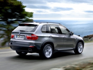 За сопротивление милиционерам у гомельчанина конфисковали BMW X5